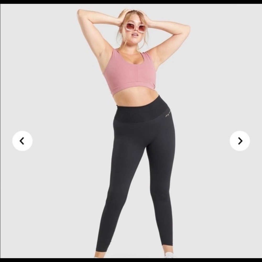Black leggings